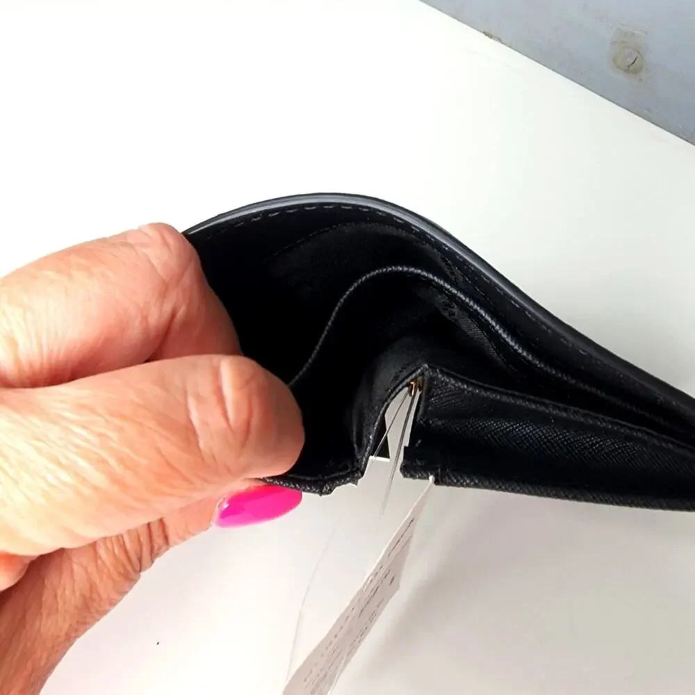 Michael Kors Black Saffiano Leather Wallet New with Tags Gold Hardware - Picture 7 of 9